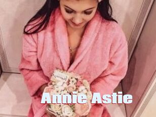 Annie_Astie