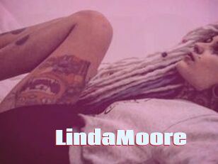Linda_Moore