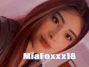 MiaFoxxx18