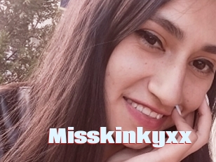 Misskinkyxx