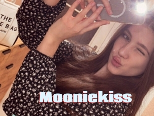 Mooniekiss