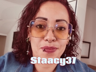 Staacy37