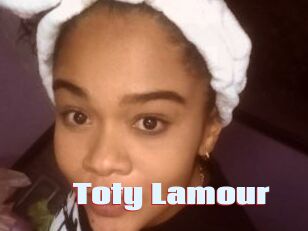 Toty_Lamour