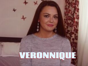 VERONNIQUE_